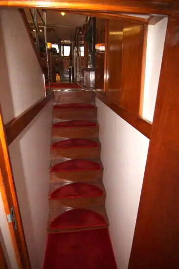 เรือสำราญ สำหรับขาย