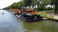 เรือบรรทุกตู้คอนเทนเนอร์ สำหรับขาย