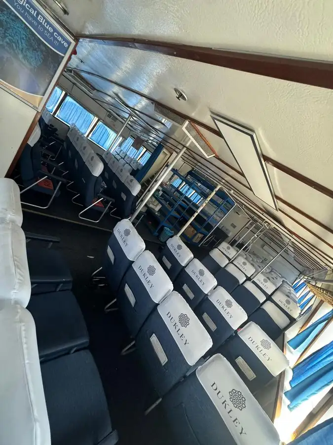 เรือสองลำ (Catamaran) สำหรับขาย