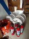 เรือขนส่งสัมภาระขึ้นฝั่งแบบมีถัง สำหรับขาย