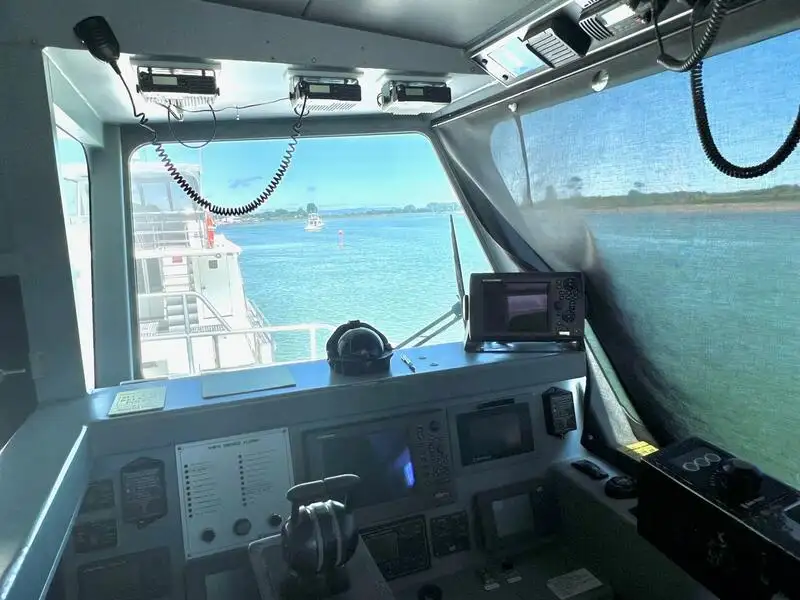 เรือสองลำ (Catamaran) สำหรับขาย