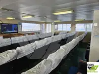 เรือขนส่งสัมภาระขึ้นฝั่งแบบมีถัง สำหรับขาย