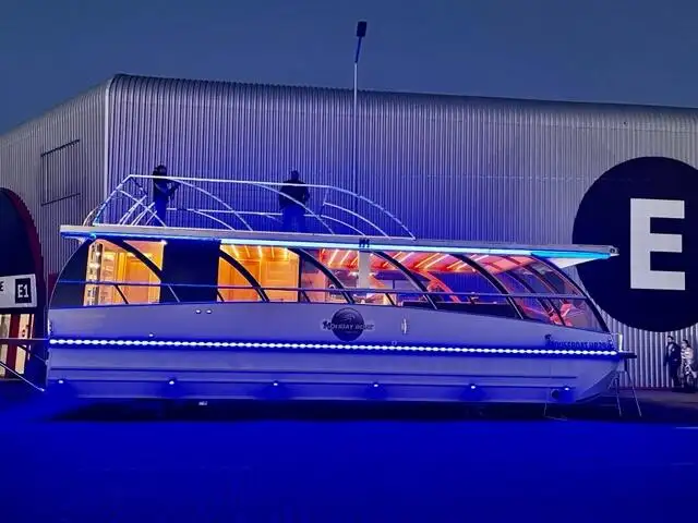 เรือสองลำ (Catamaran) สำหรับขาย
