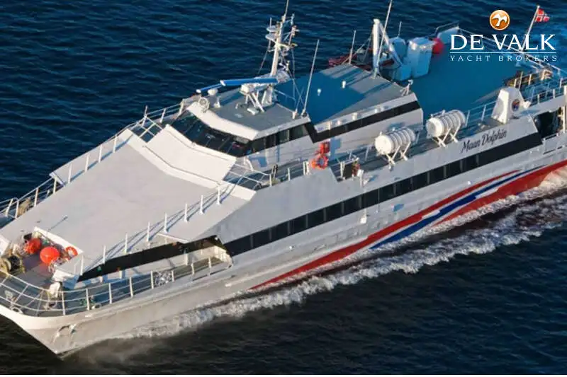 เรือสองลำ (Catamaran) สำหรับขาย