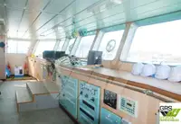 เรือขนส่งสัมภาระขึ้นฝั่งแบบมีถัง สำหรับขาย