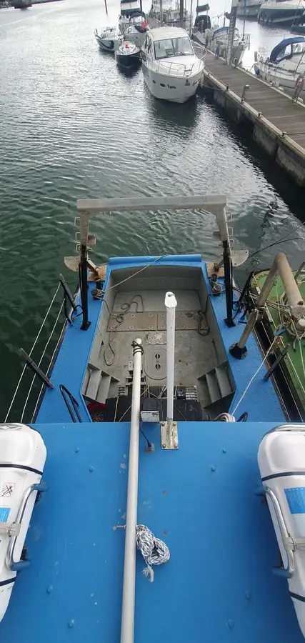 เรือบรรทุกตู้คอนเทนเนอร์ สำหรับขาย