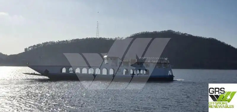 เรือขนส่งสัมภาระขึ้นฝั่งแบบมีถัง สำหรับขาย