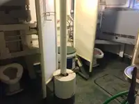เรือขนส่งสัมภาระขึ้นฝั่งแบบมีถัง สำหรับขาย