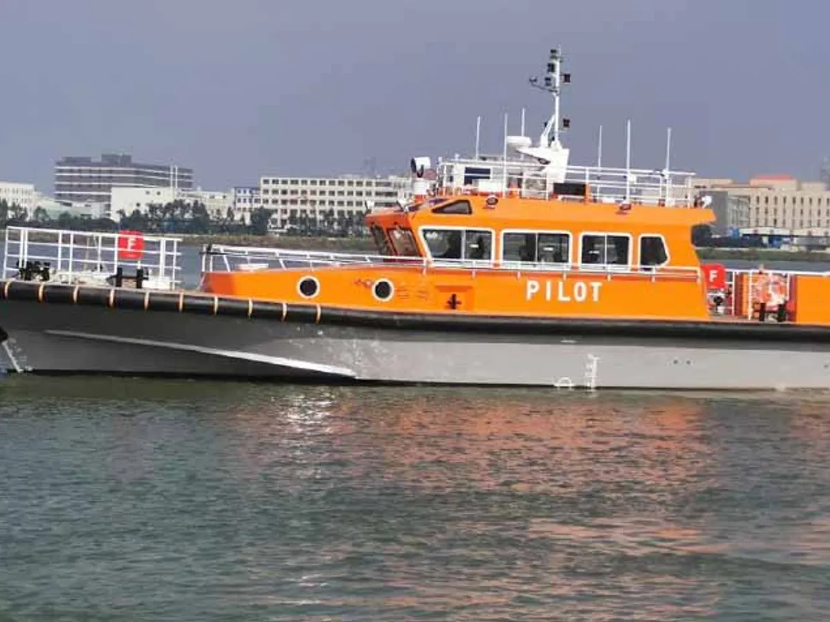 เรือนำร่อง สำหรับขาย