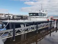 เรือนำร่อง สำหรับขาย