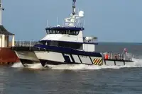 เรือสองลำ (Catamaran) สำหรับขาย