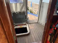 เรือนำร่อง สำหรับขาย