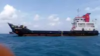 เรือขนส่งสัมภาระขึ้นฝั่งแบบมีถัง สำหรับขาย