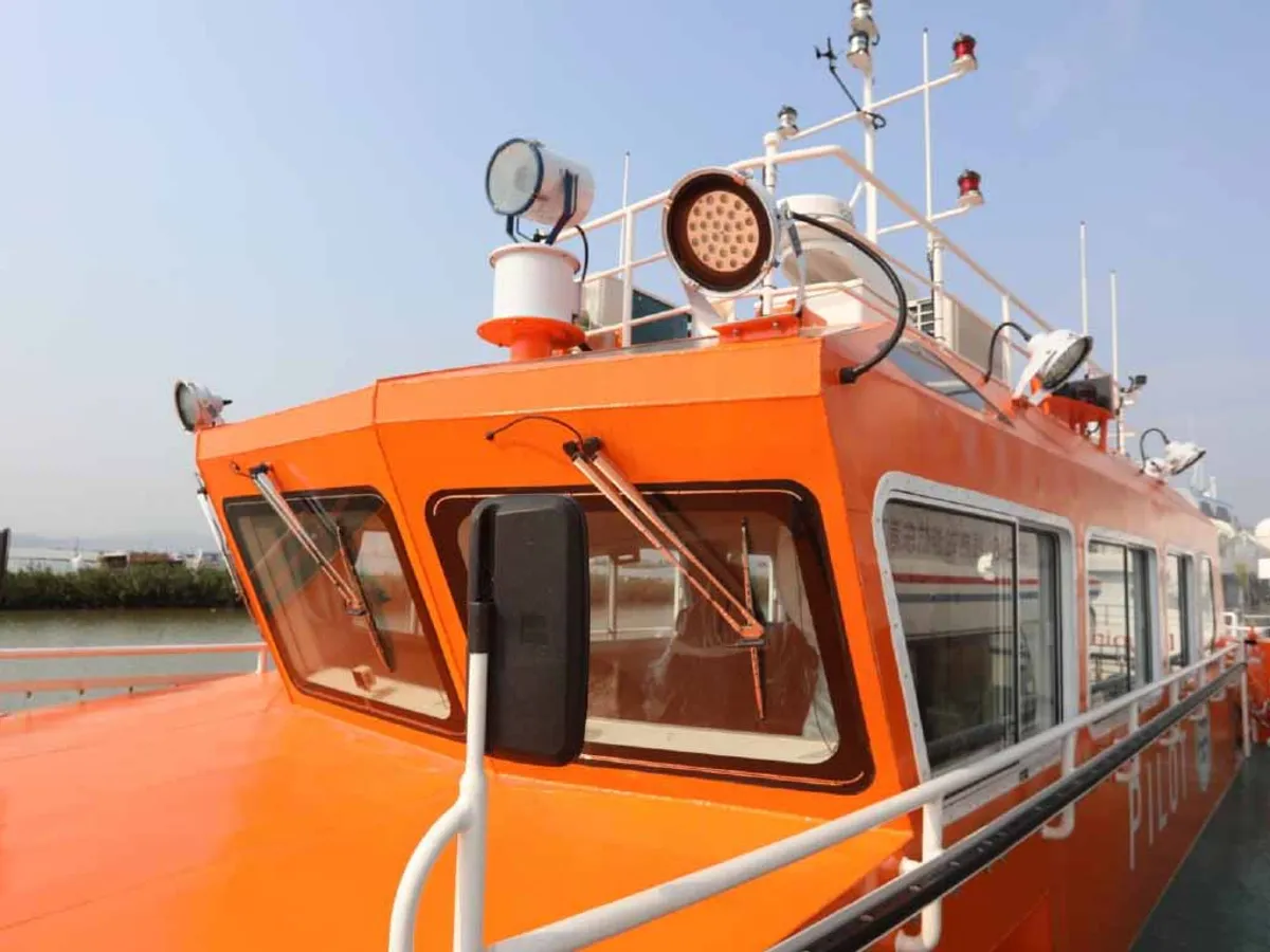 เรือนำร่อง สำหรับขาย