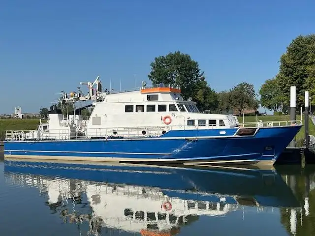 เรือสำรวจ สำหรับขาย