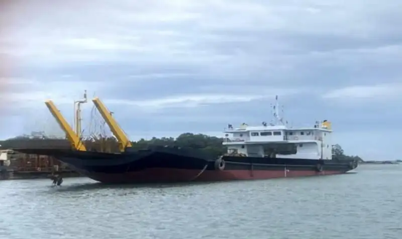เรือบรรทุกสินค้า (Barge) สำหรับขาย