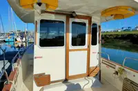 เรือทำงาน สำหรับขาย