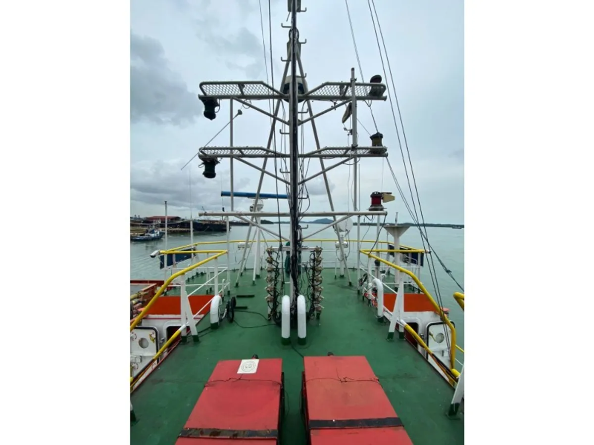 เรือลากจูงและเรือขนส่งเสบียง (AHTS) สำหรับขาย