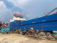 เรือขนส่งสัมภาระขึ้นฝั่งแบบมีถัง สำหรับขาย