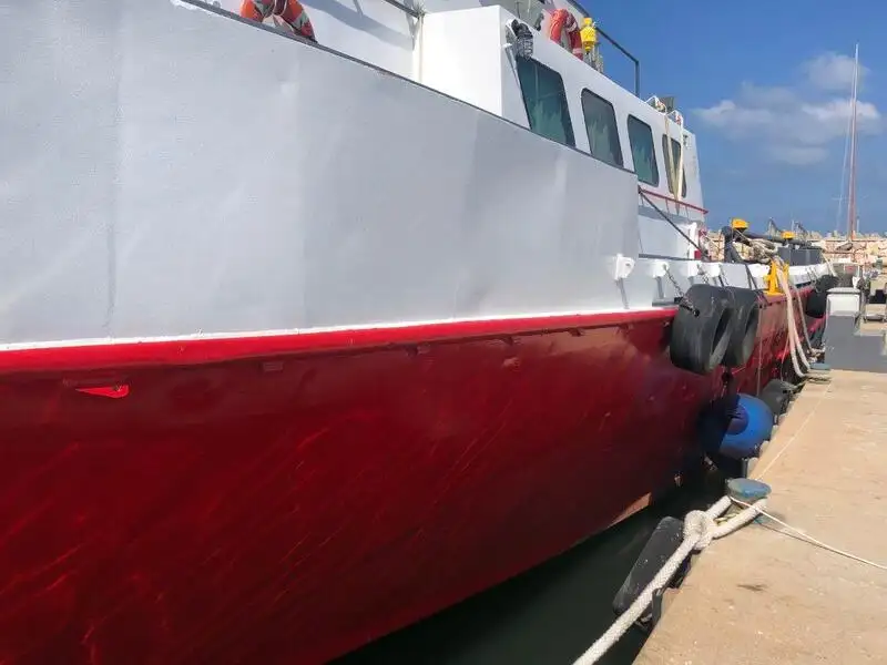 เรือบรรทุกตู้คอนเทนเนอร์ สำหรับขาย