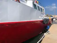 เรือบรรทุกตู้คอนเทนเนอร์ สำหรับขาย