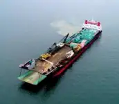 เรือขนส่งสัมภาระขึ้นฝั่งแบบมีถัง สำหรับขาย