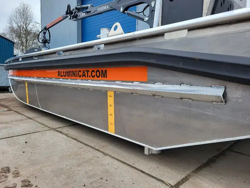เรือสองลำ (Catamaran) สำหรับขาย