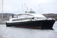 เรือสองลำ (Catamaran) สำหรับขาย