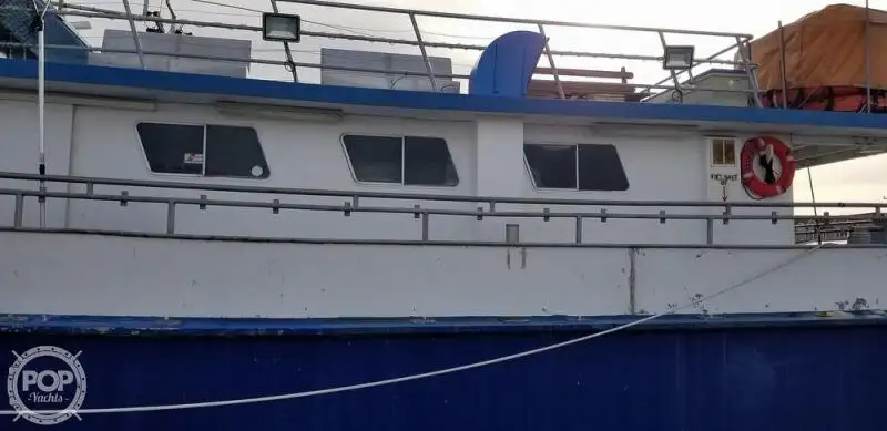 เรือสองลำ (Catamaran) สำหรับขาย