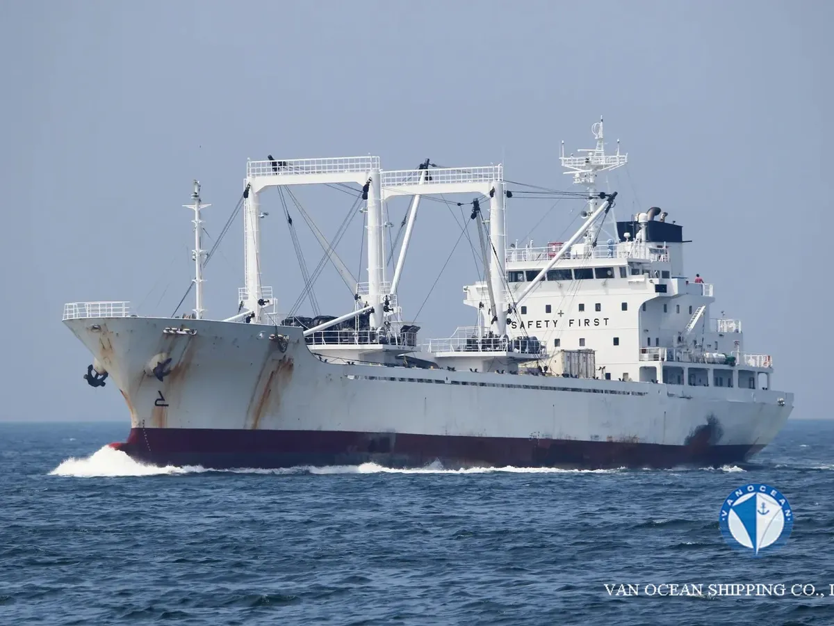 เรือบรรทุกสินค้าแช่เย็น สำหรับขาย