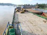 เรือขนส่งสัมภาระขึ้นฝั่งแบบมีถัง สำหรับขาย