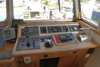 เรือสองลำ (Catamaran) สำหรับขาย
