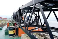 เรือติดตั้งเครน สำหรับขาย