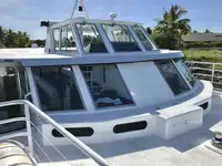 เรือสองลำ (Catamaran) สำหรับขาย
