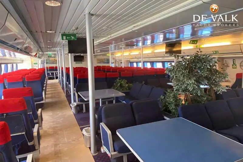 เรือสองลำ (Catamaran) สำหรับขาย