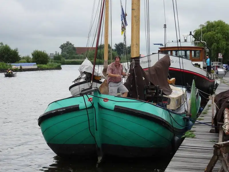 เรือบรรทุกสินค้า (Barge) สำหรับขาย