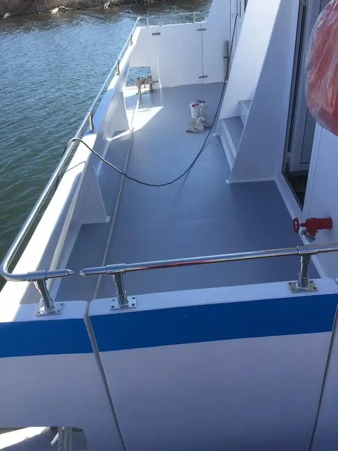 เรือสองลำ (Catamaran) สำหรับขาย