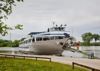 เรือสำราญ สำหรับขาย