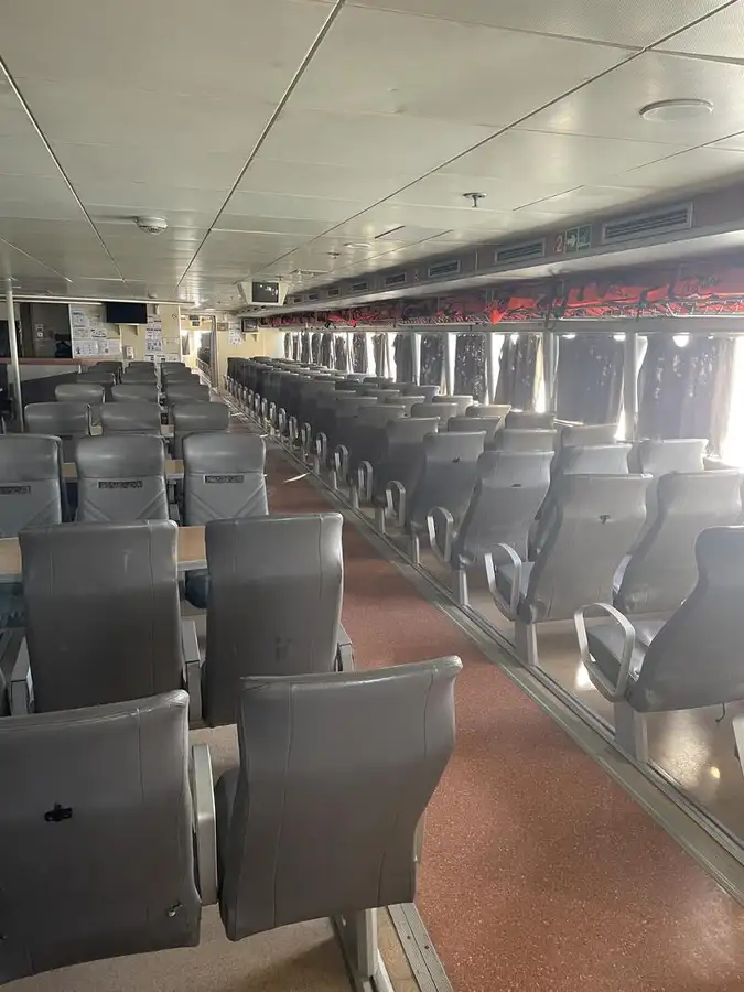 เรือบรรทุกสินค้าแบบ Ro-Ro สำหรับขาย