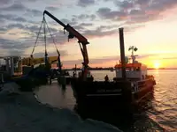 เรือทำงาน สำหรับขาย