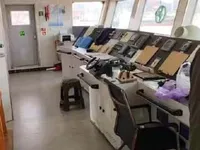 เรือขนส่งสัมภาระขึ้นฝั่งแบบมีถัง สำหรับขาย