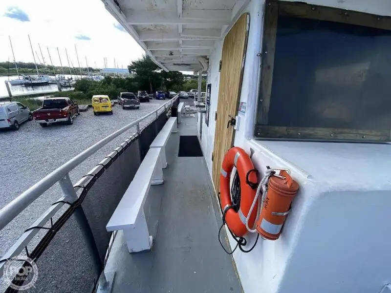 เรือสำราญ สำหรับขาย