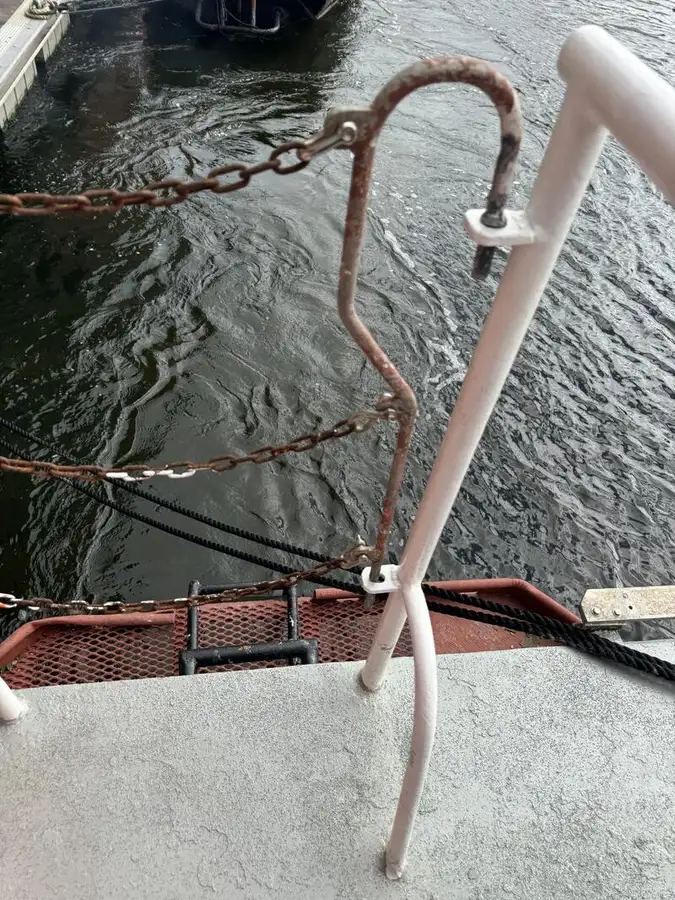 เรือนำร่อง สำหรับขาย