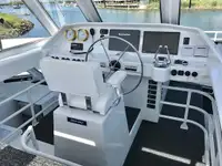 เรือสองลำ (Catamaran) สำหรับขาย