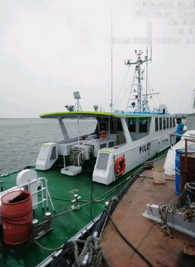 เรือนำร่อง สำหรับขาย
