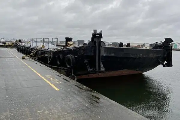 เรือบรรทุกสินค้า (Barge) สำหรับขาย