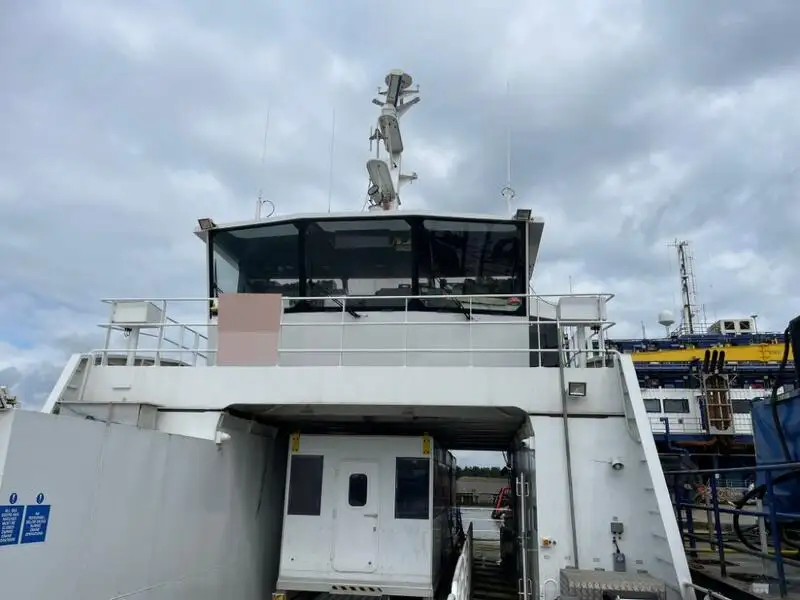 เรือบรรทุกตู้คอนเทนเนอร์ สำหรับขาย