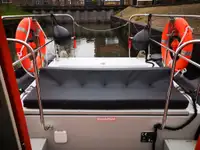 เรือบรรทุกตู้คอนเทนเนอร์ สำหรับขาย
