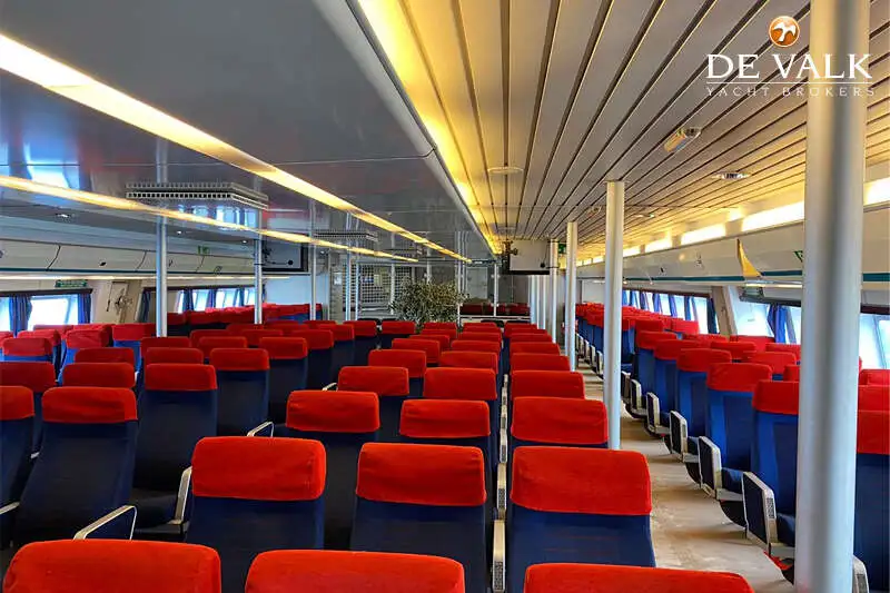 เรือสองลำ (Catamaran) สำหรับขาย