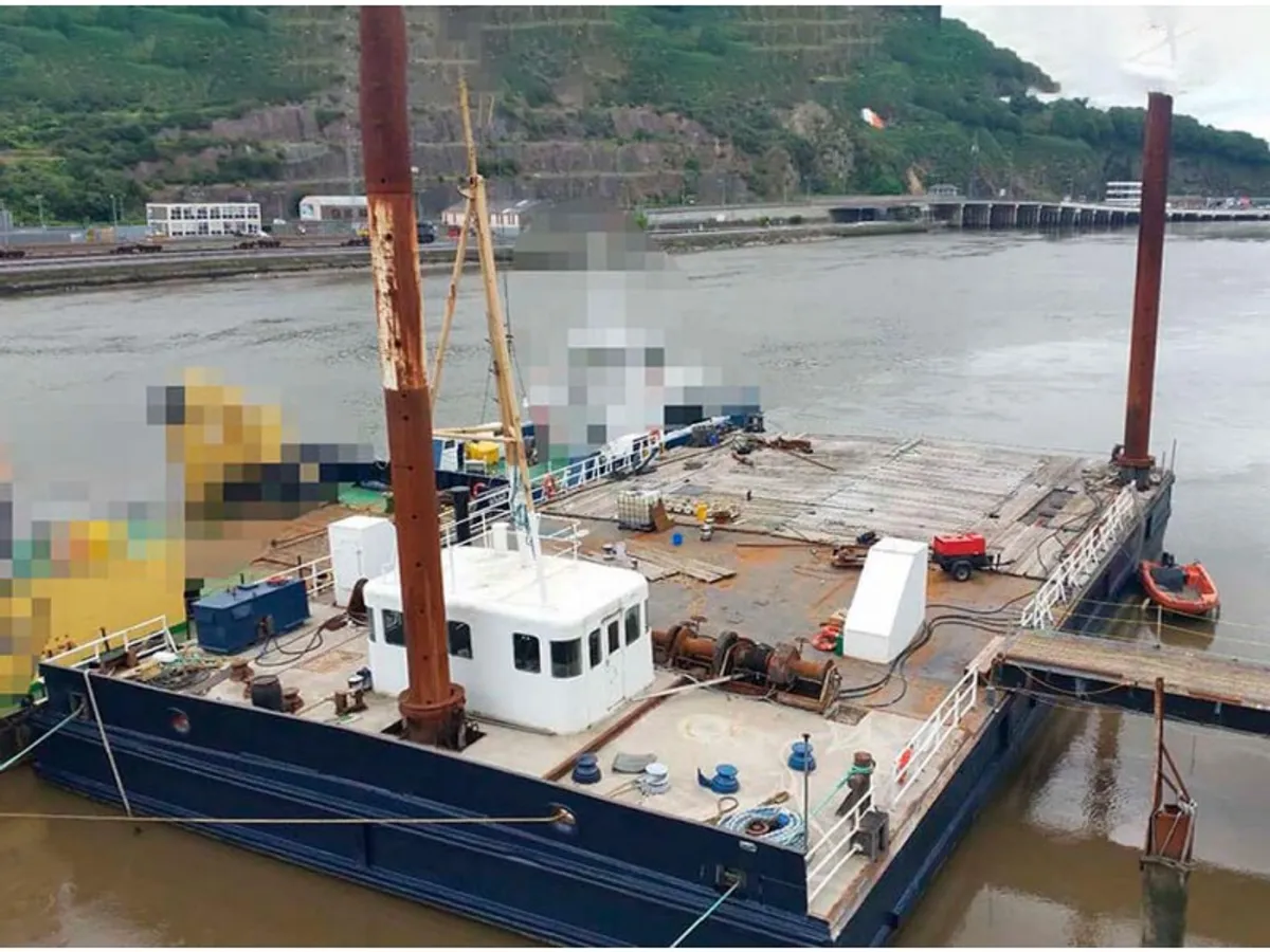 เรือบรรทุกสินค้า (Barge) สำหรับขาย